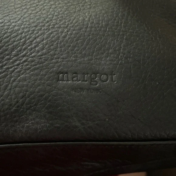 Margot New York Mary Scoop Double Zipper in Black - Picture 15 of 16
